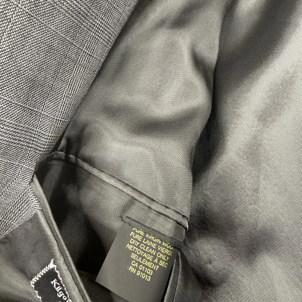 NWT Kilgour French & Stanbury Barney's New York Pure Virgin Wool Suit 42R W36